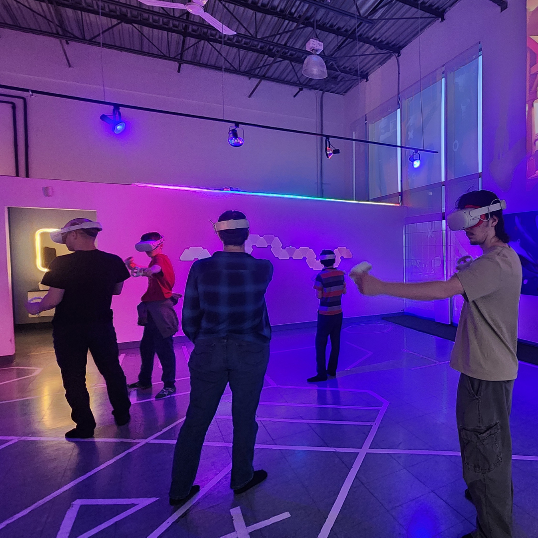 Virtual Reality Arena Experience for 4 People - Nemesis Video Game Lounge