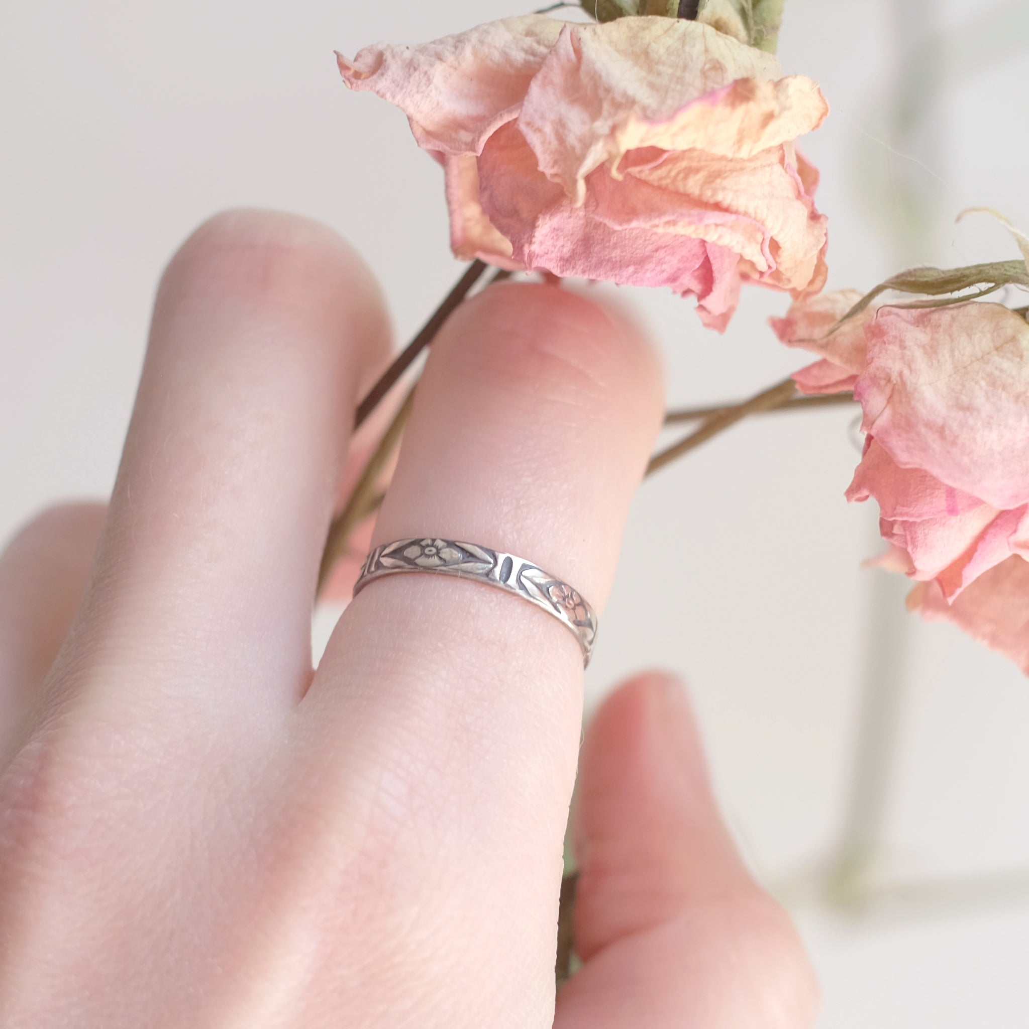 Bague en argent sterling à motif floral