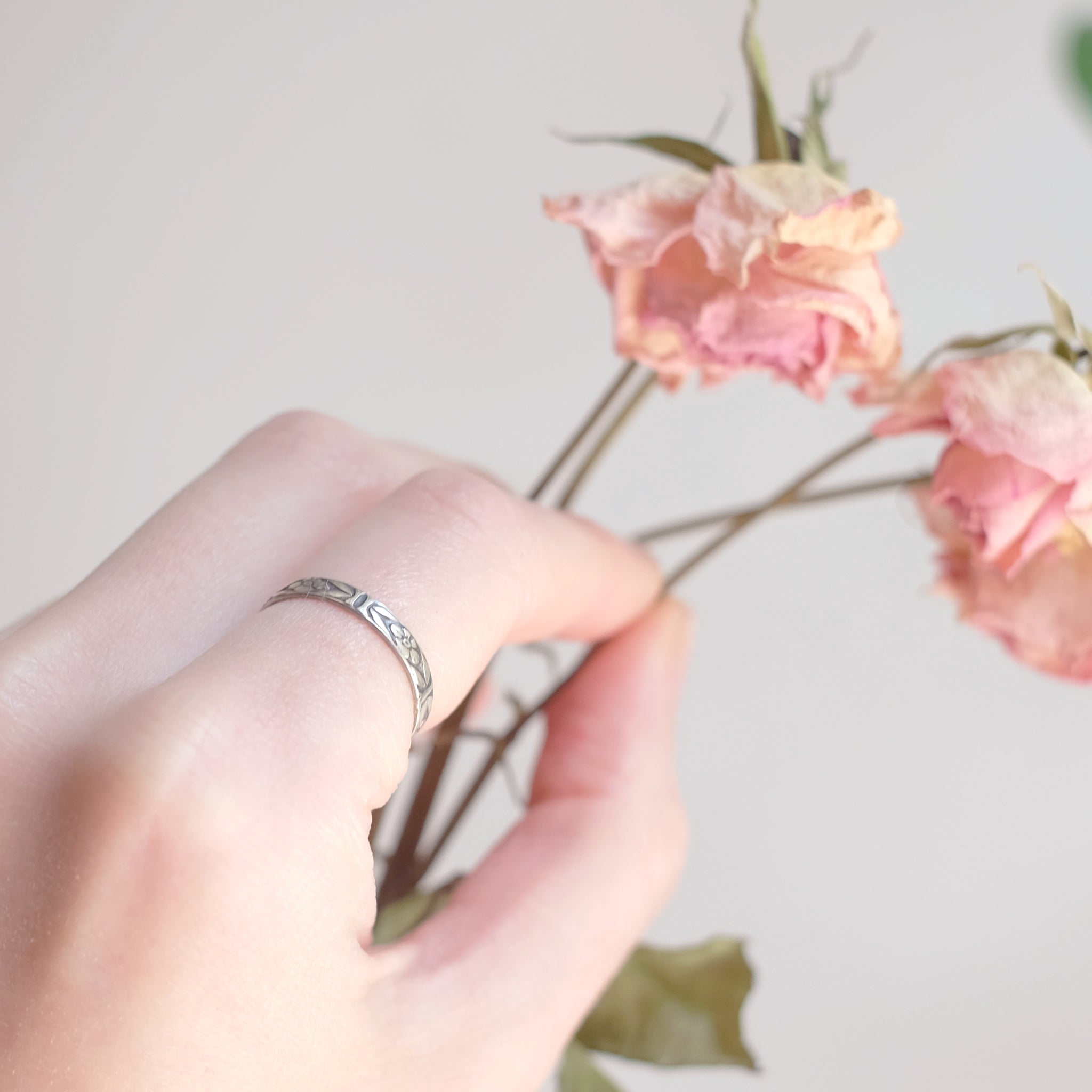 Bague en argent sterling à motif floral