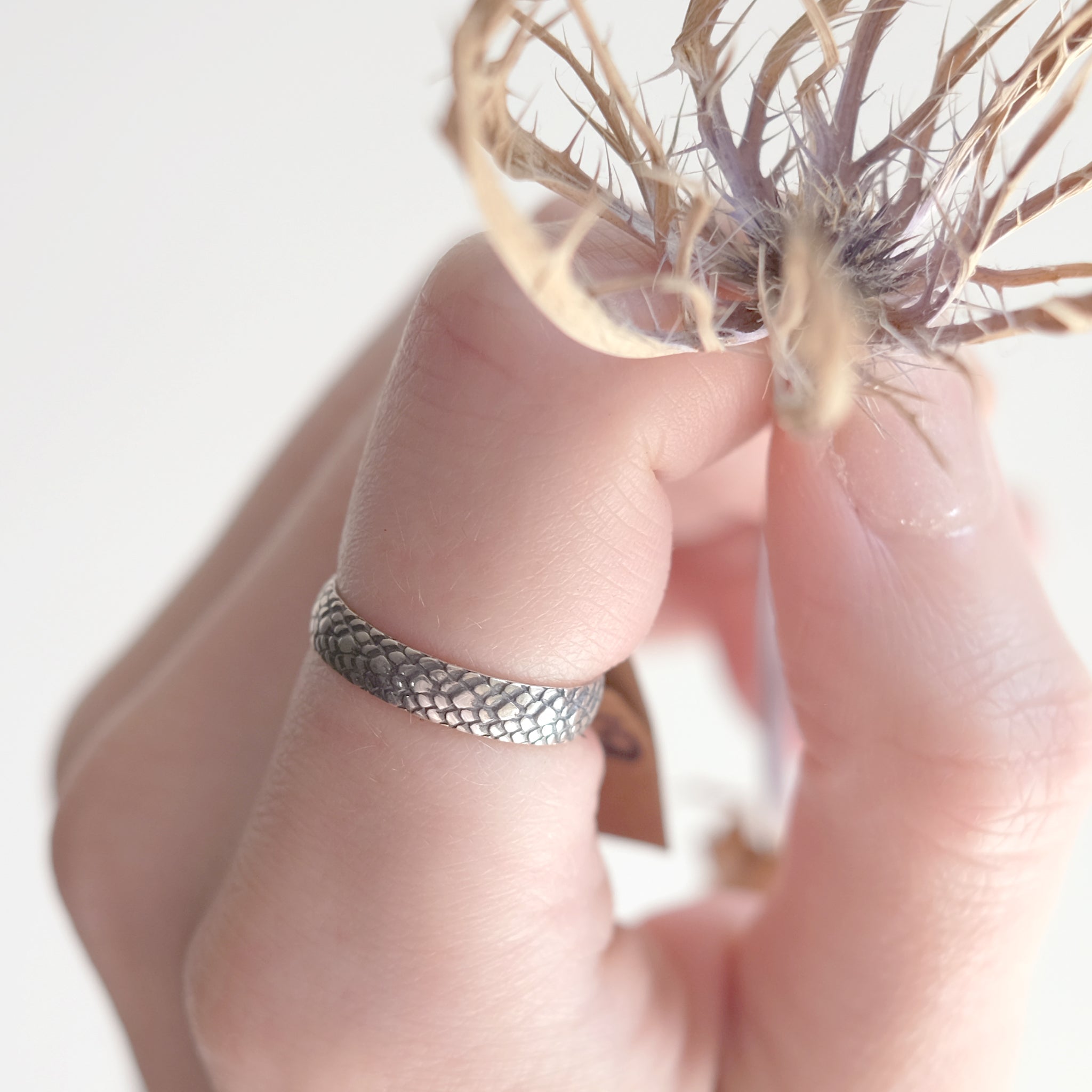 Bague Écailles de Dragon – Argent Sterling