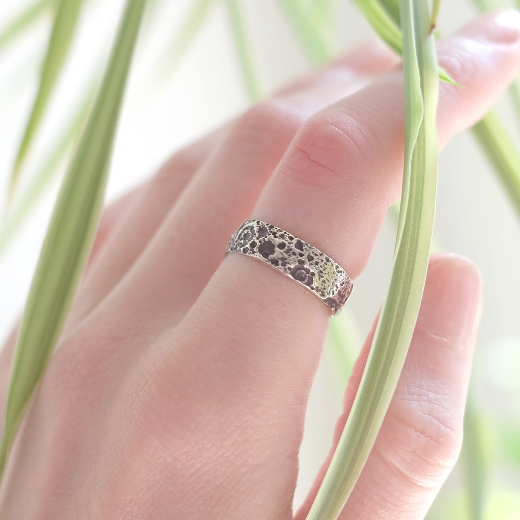 Bague Cratère de Lune – Argent Sterling