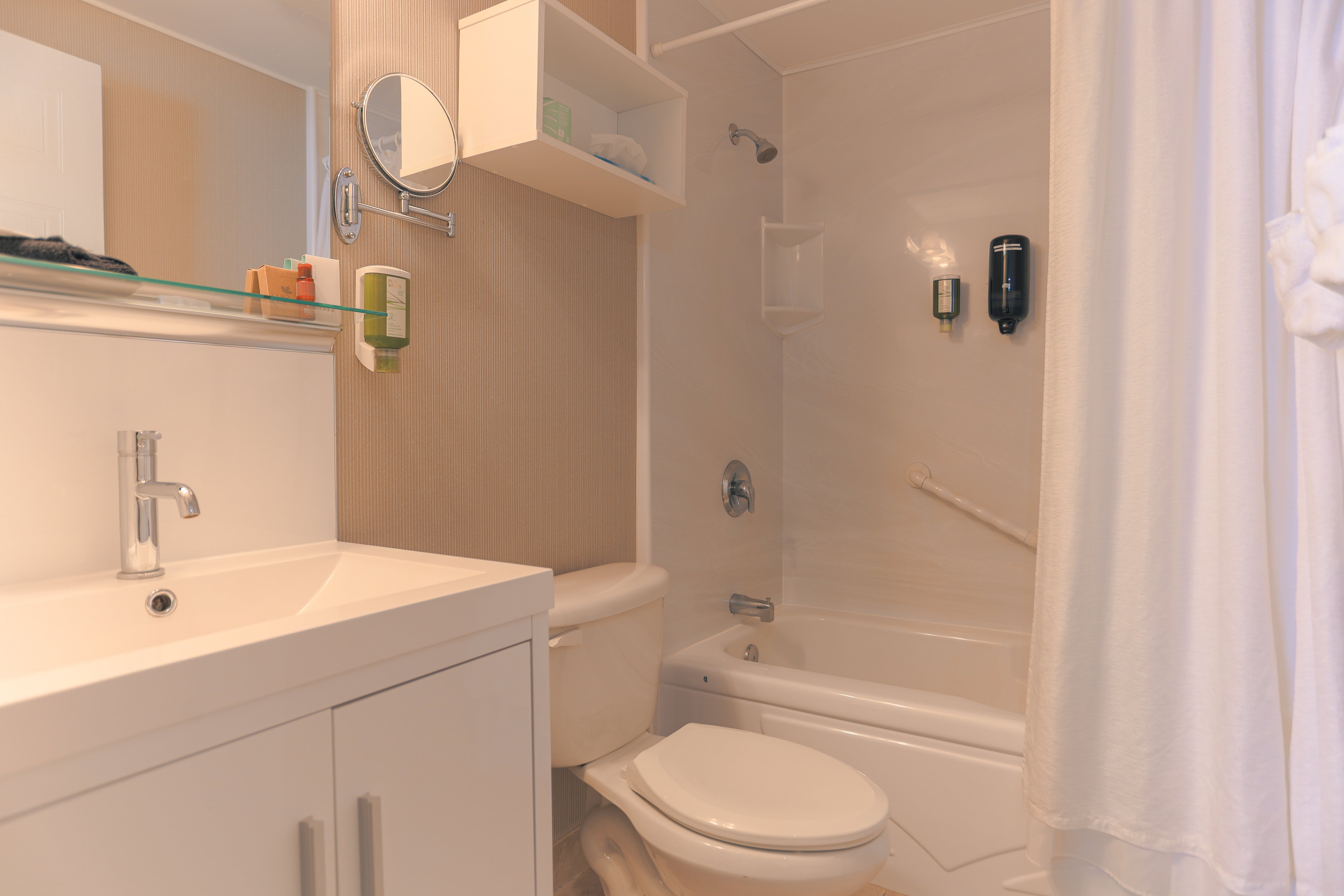 Nuitée en chambre supérieure et Spa pour 2 personnes - Hôtel Lac Brome