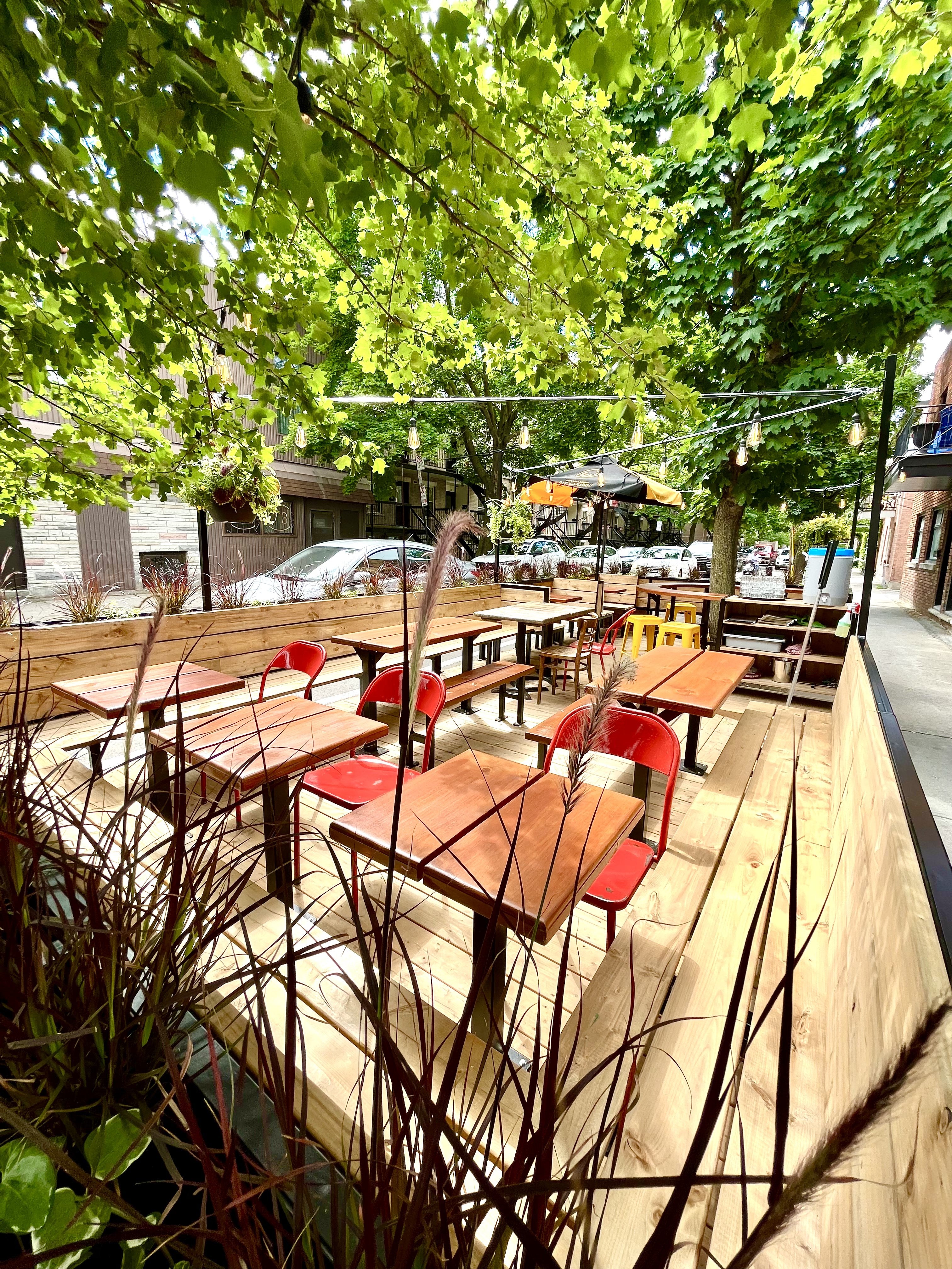 Beer and Nacho Tasting for 2 - Pub Pit Caribou Montreal