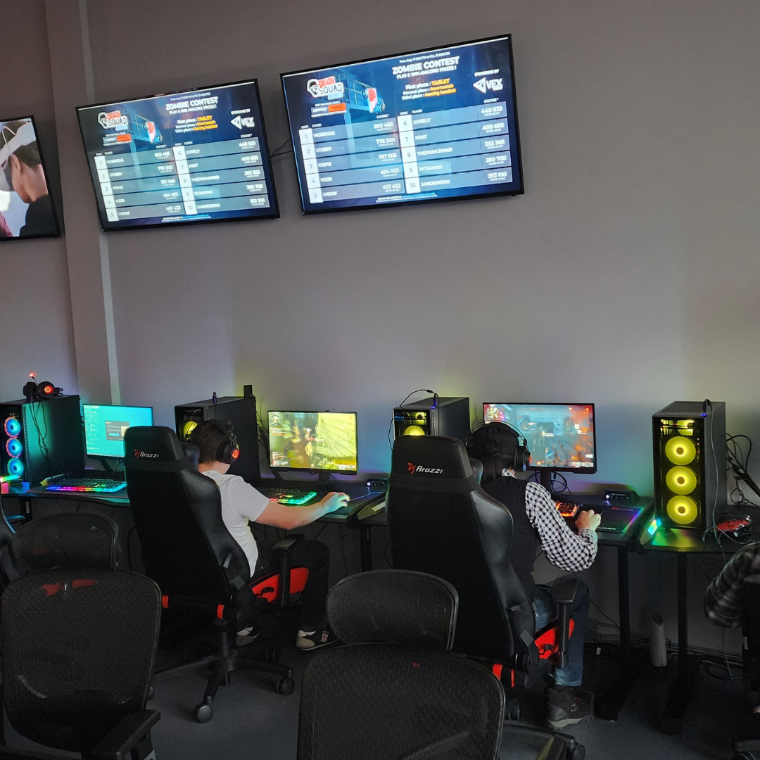 Virtual Reality Arena Experience for 4 People - Nemesis Video Game Lounge