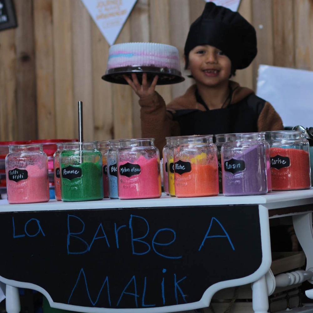 A small cotton candy party for 4 people - La Barbe à Malik