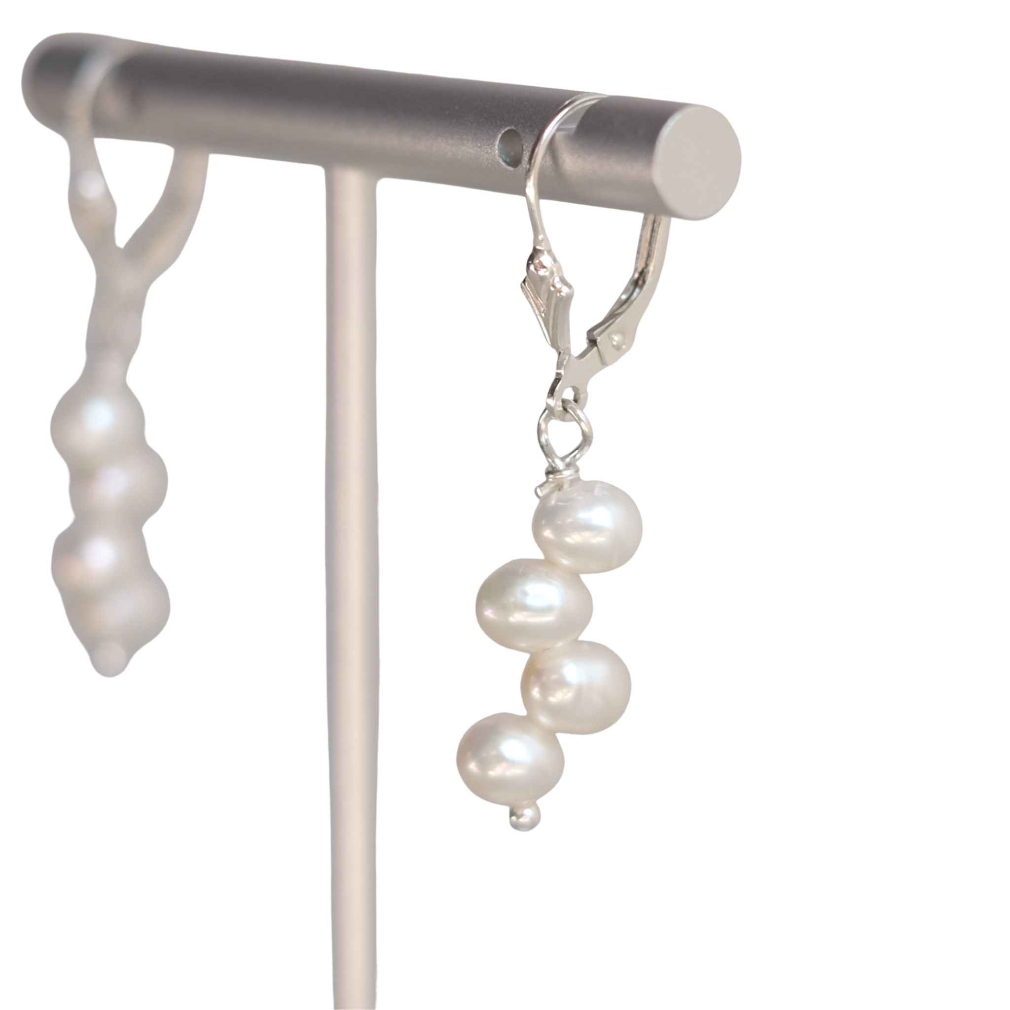 Boucles d'oreilles quatre perles d'eau douce crème
