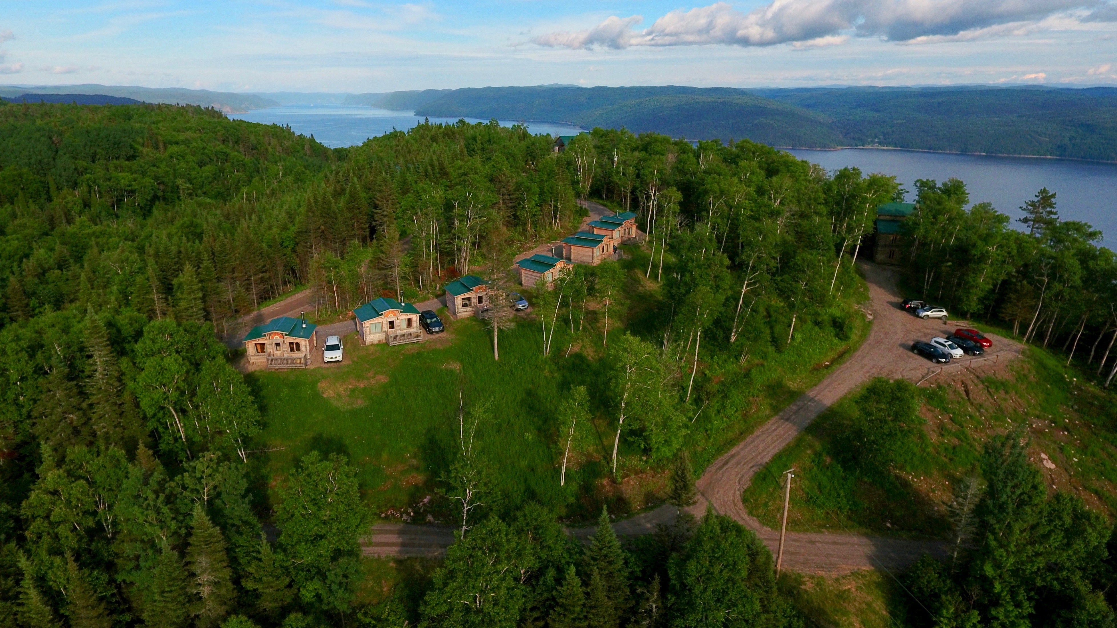 Overnight stay and dinner in a private chalet for 2 people - Cap au Leste Auberge Champêtre