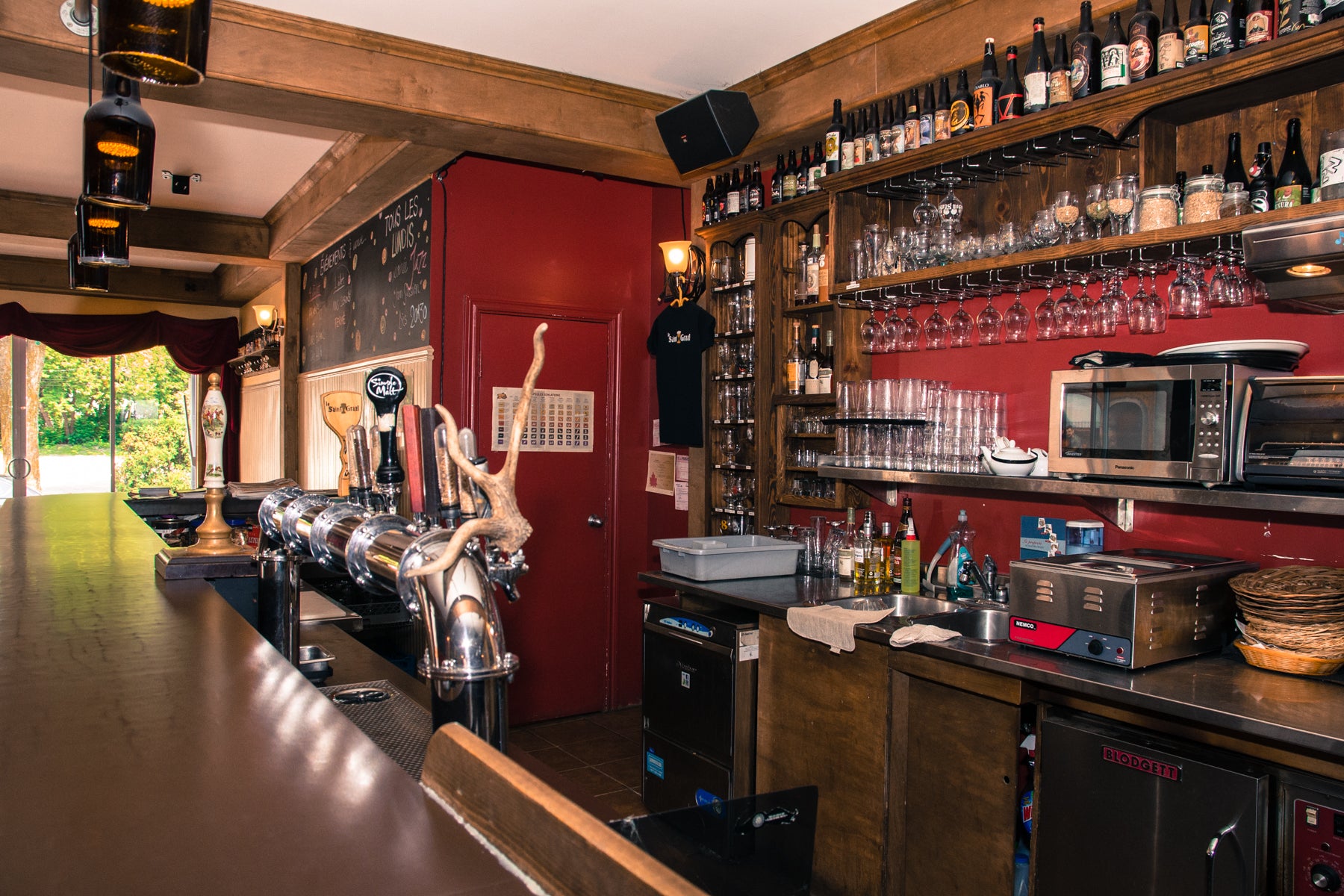 Beer tasting and sharing dish for 2 people - Brasserie Artisanale le Saint-Graal