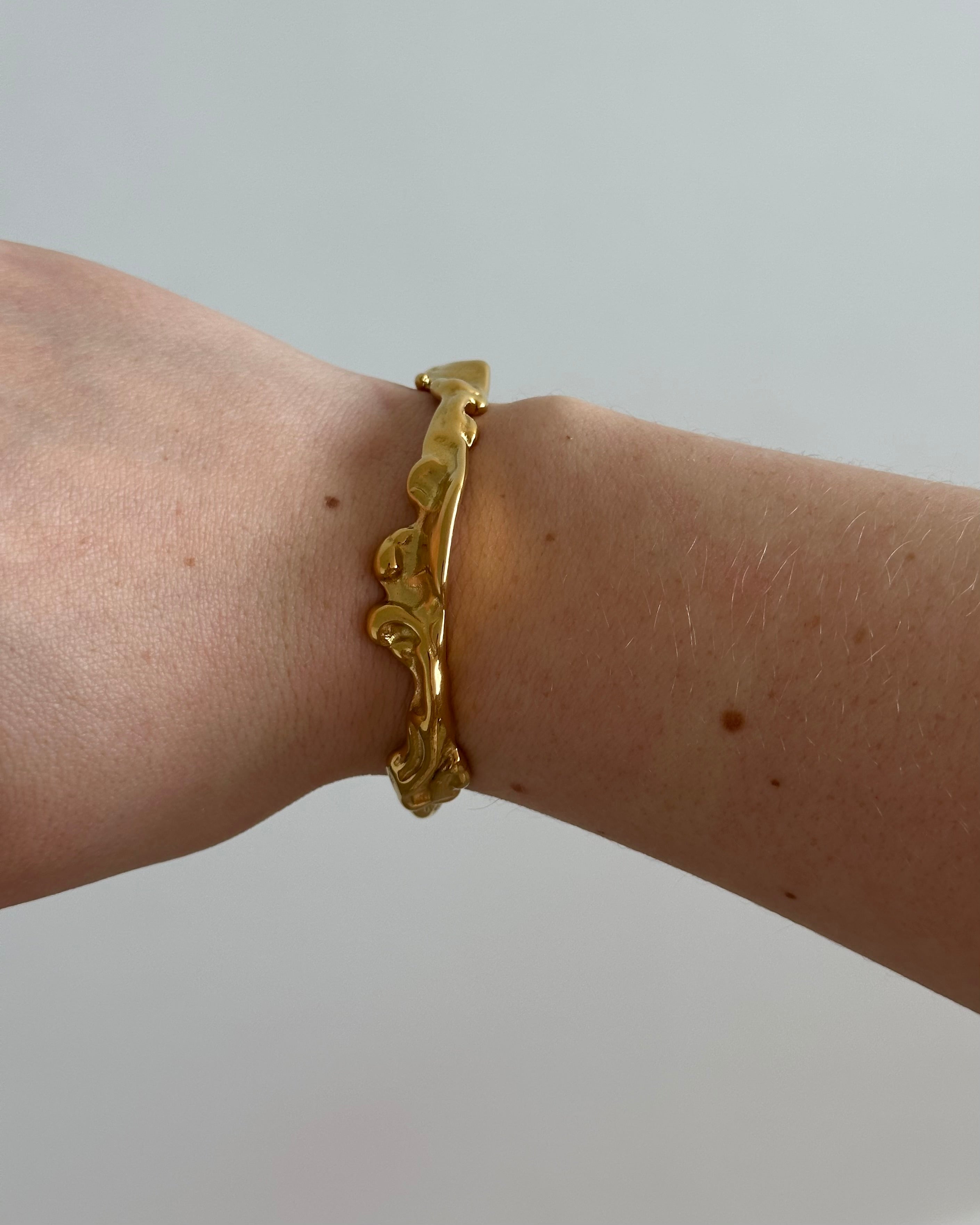 Bracelet bangle Irregular