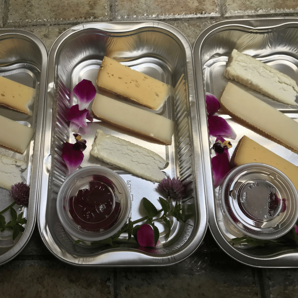 Afternoon tea and free tour for 2 people - Ferme La Rabouillère