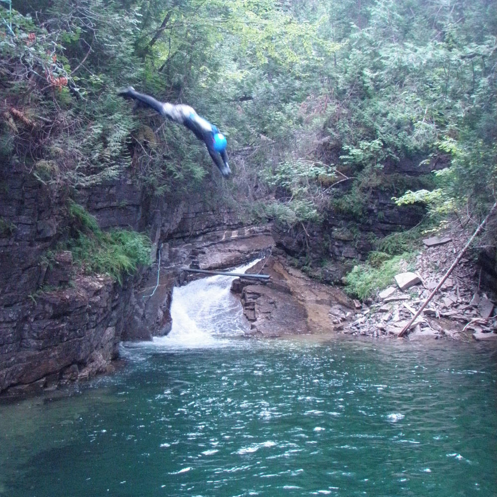 Canyoning and cruise/sea fishing for 2 people - Auberge Griffon Aventure