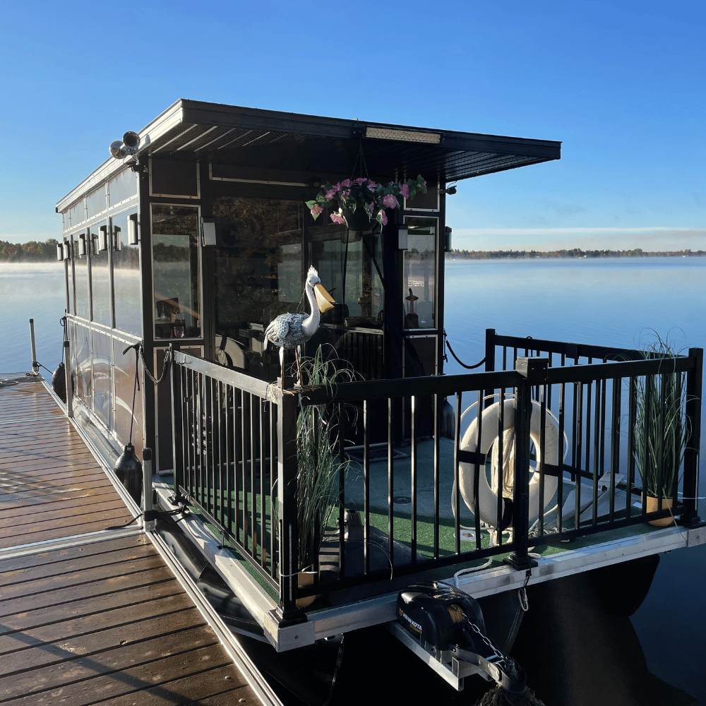 Nuitée en hébergement flottant pour 2 personnes - Shaka Nautique