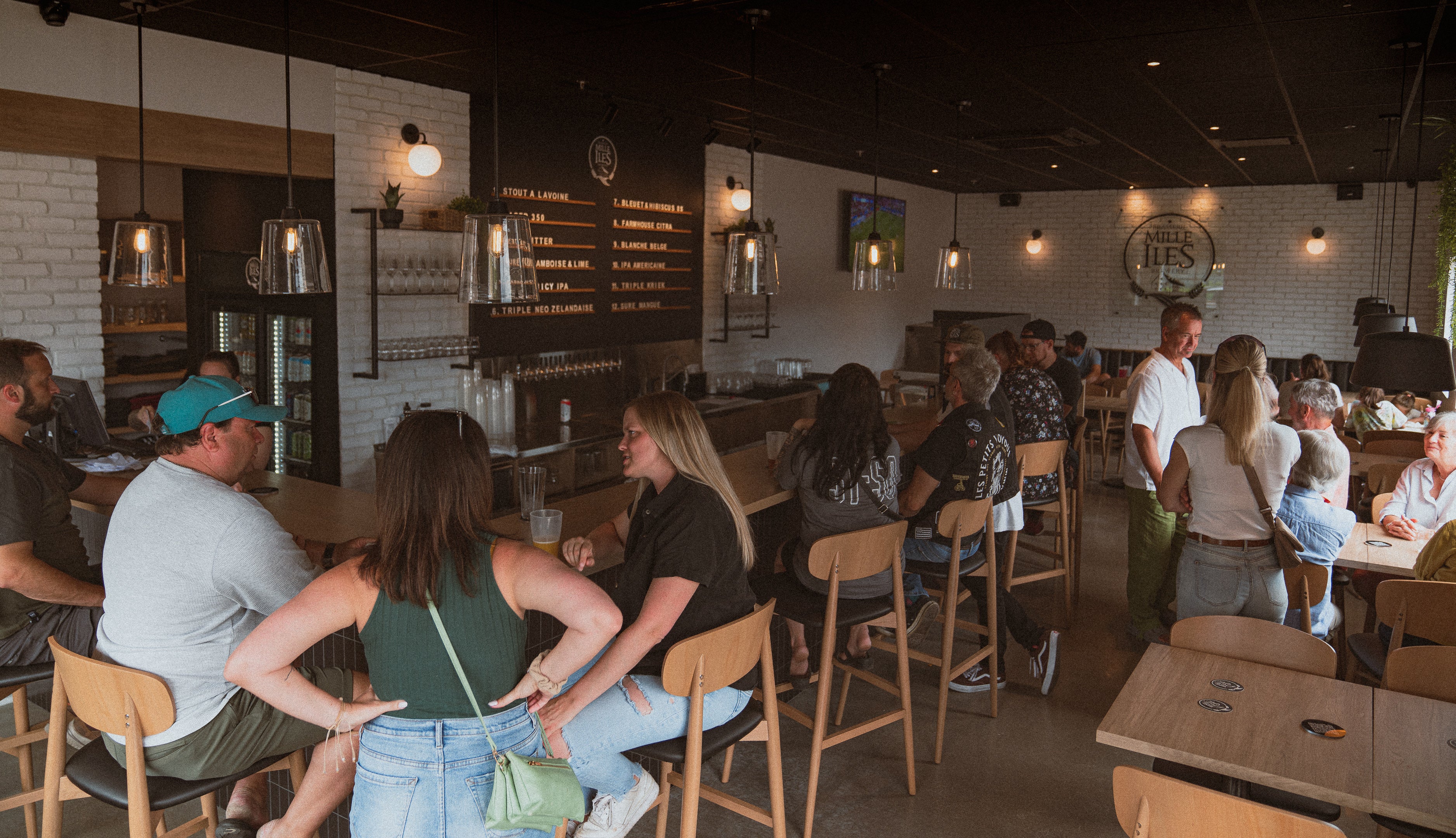 Pizza and Drink for 2 people - Brasserie Mille-Iles