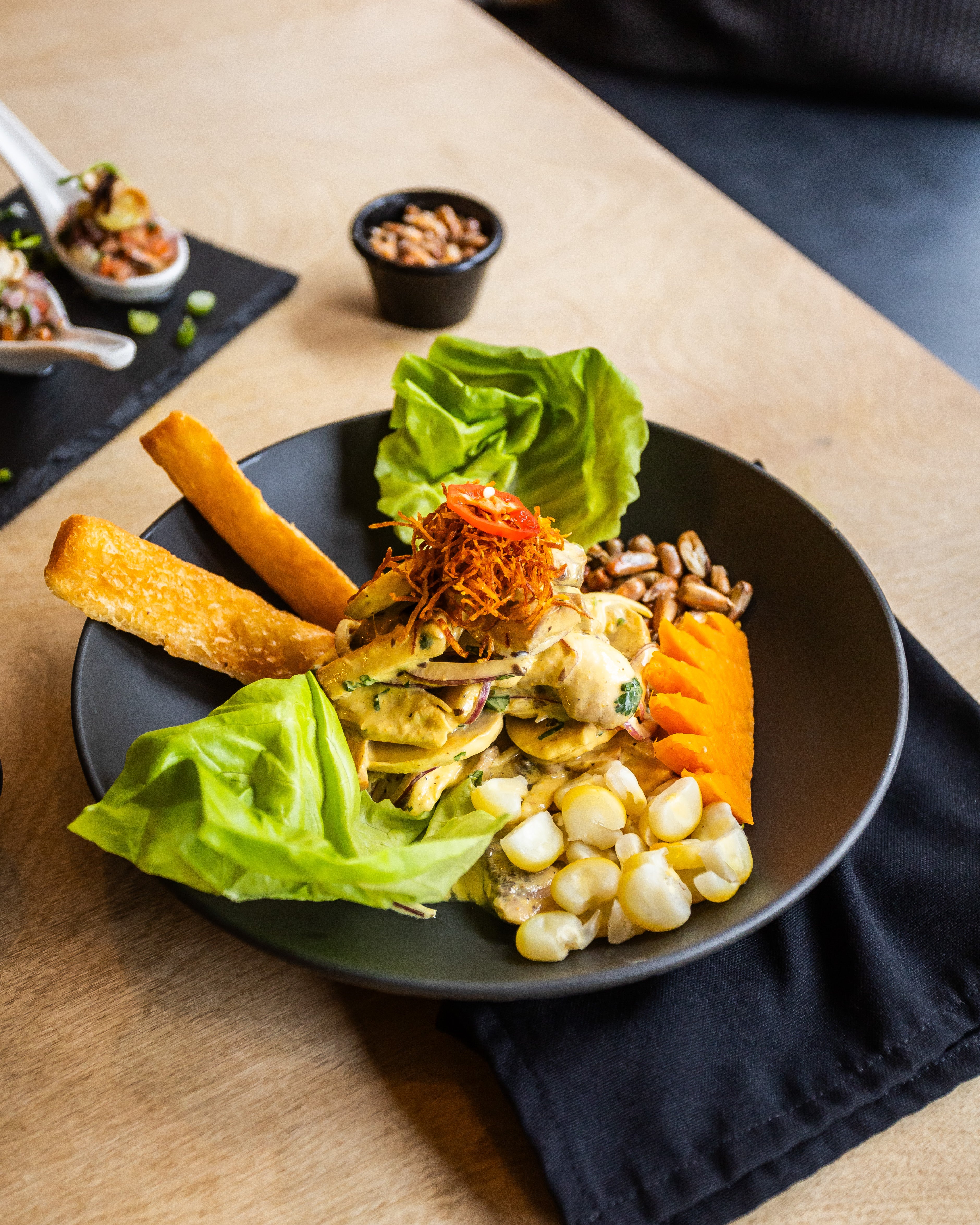 L'Épicurien-Repas 3 services et bouteille de vin pour 2 personnes - Resto-Bar Lima