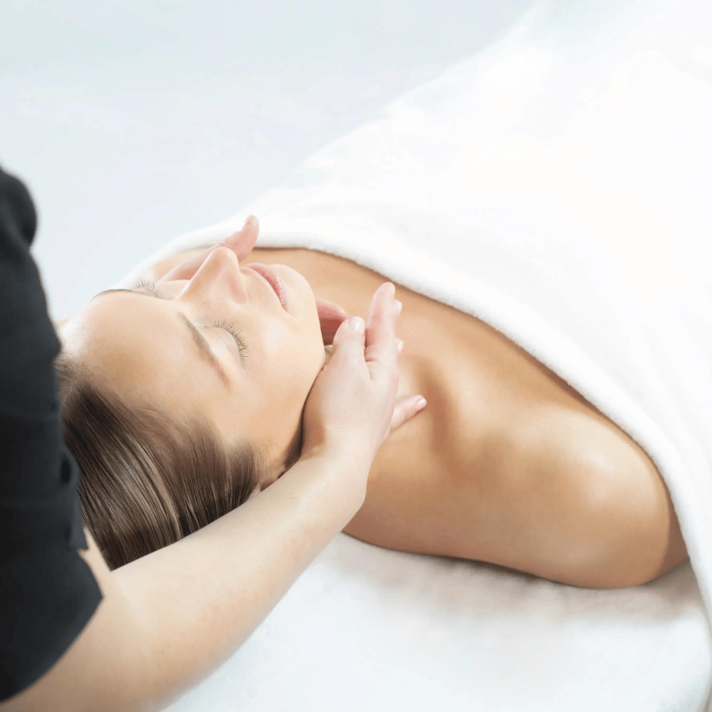 Massage and facial treatment for 1 person - Littoral Hotel & Spa