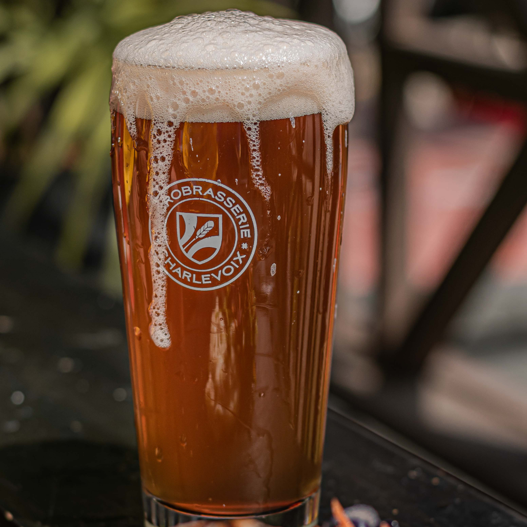 Dégustation de bières et plateau de bouchées pour 2 personnes - Microbrasserie Charlevoix - Restaurant le Saint-Pub