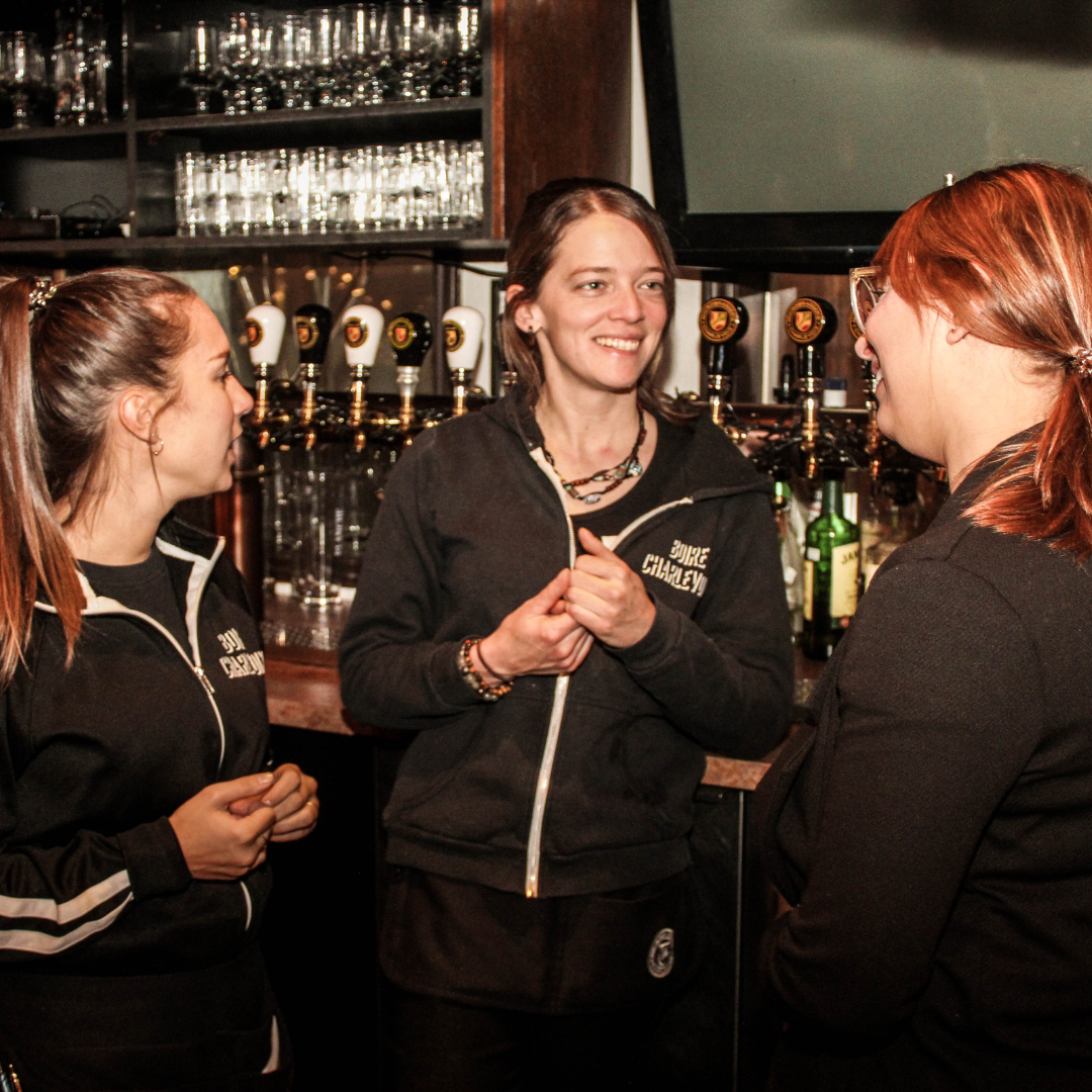 Dégustation de bières et plateau de bouchées pour 2 personnes - Microbrasserie Charlevoix - Restaurant le Saint-Pub