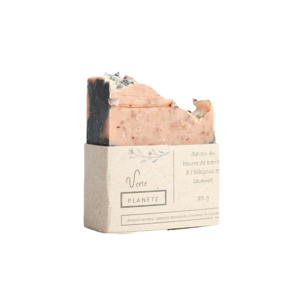 Savon au beurre de karité, à l'hibiscus et lavande