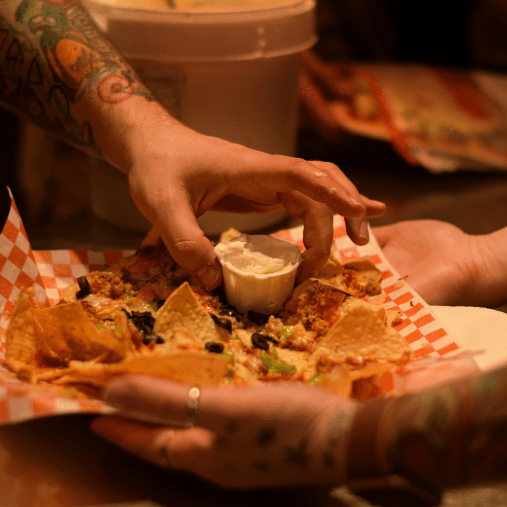 Beer and nacho tasting for 2 people - Microbrewery le Coureur des Bois
