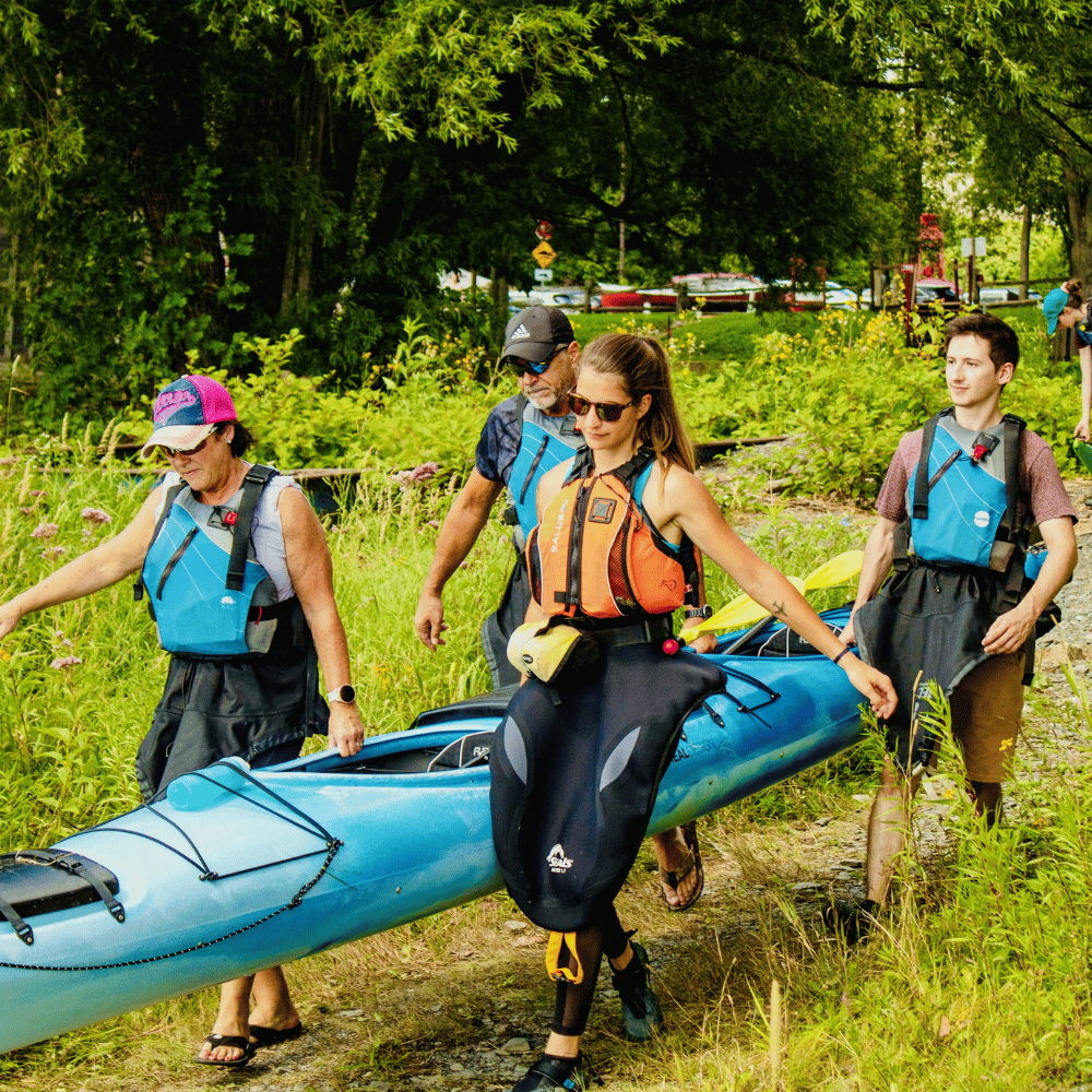 Discovery Kayak Excursion for 2 People - Quatre Natures