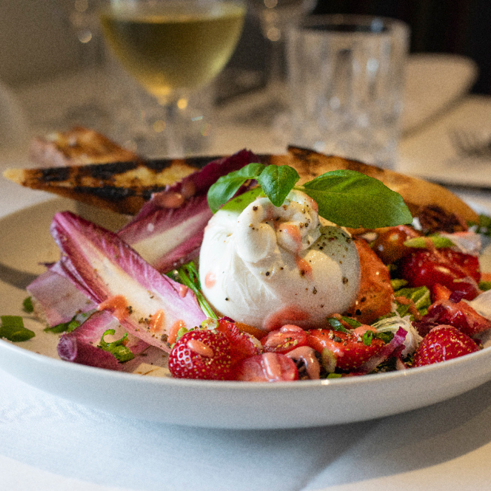 Aperitif, table d'hôte and bottle of wine for 2 people - La fenouillière