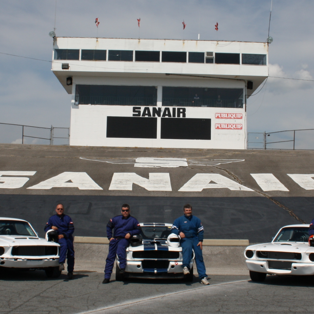 Pilotage d'une Mustang de course pour 1 personne - Course Vintage
