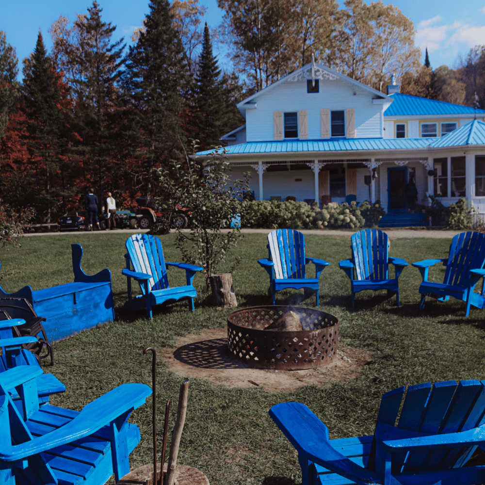 Overnight stay and treatment or overnight stay and meals for 1 person - Life center
