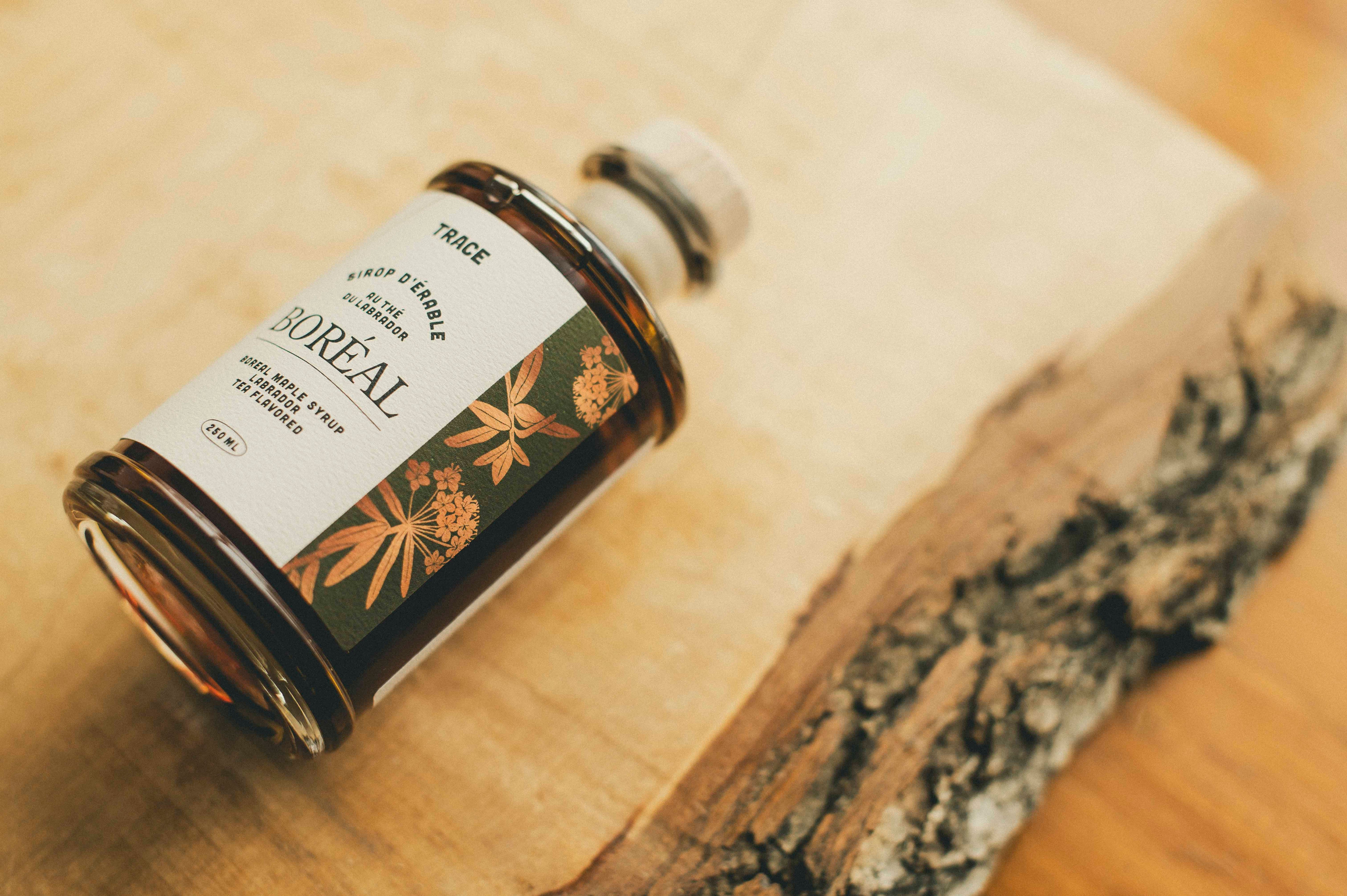 Sirop d'érable boréal au Thé du Labrador