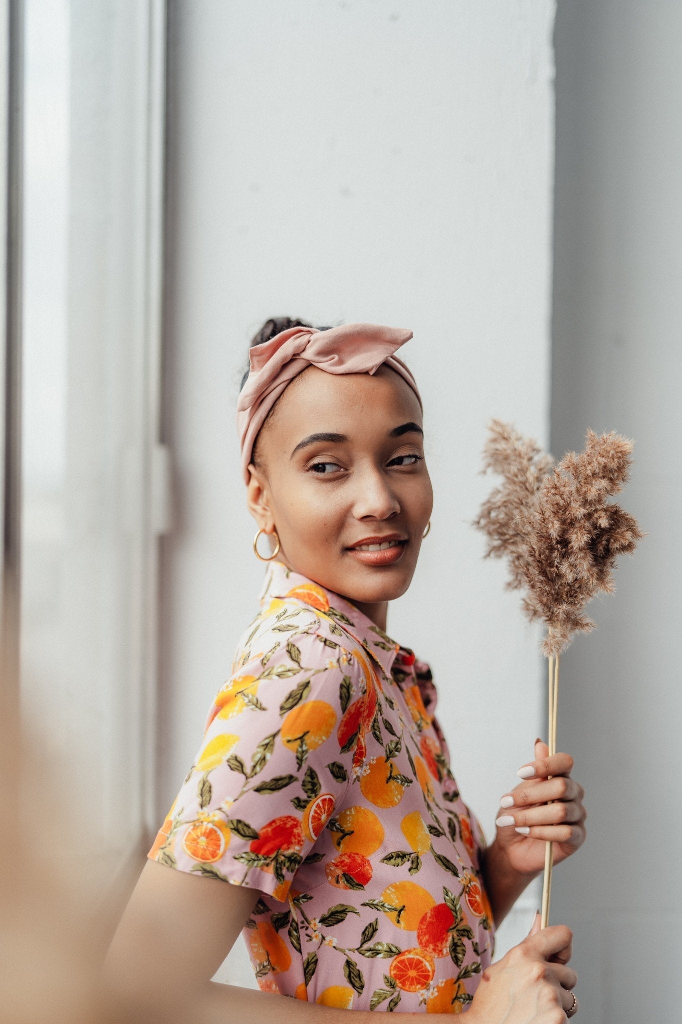 Bandeau à torsader avec tige de métal intégrée