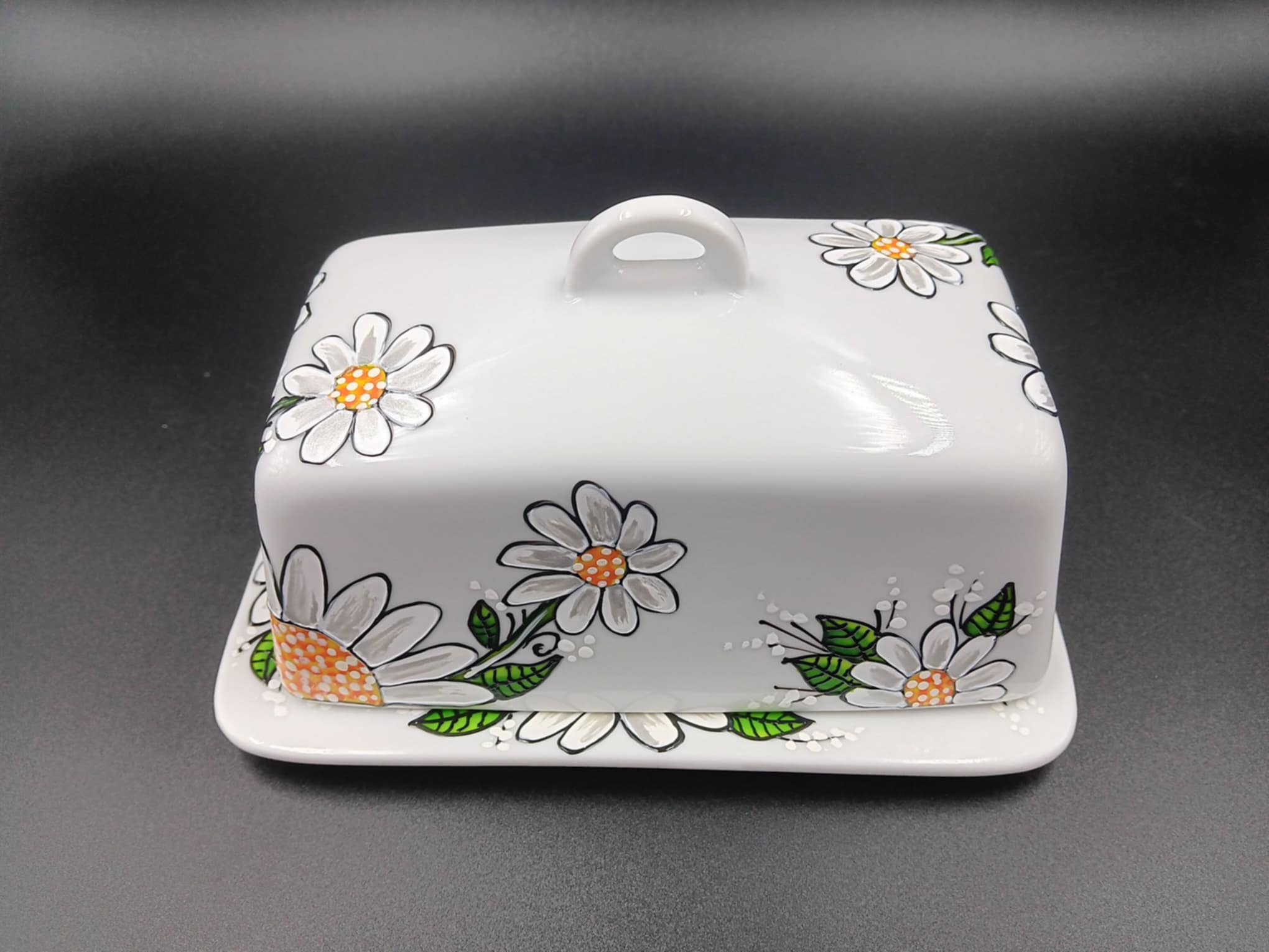 Beurrier en porcelaine marguerites blanches
