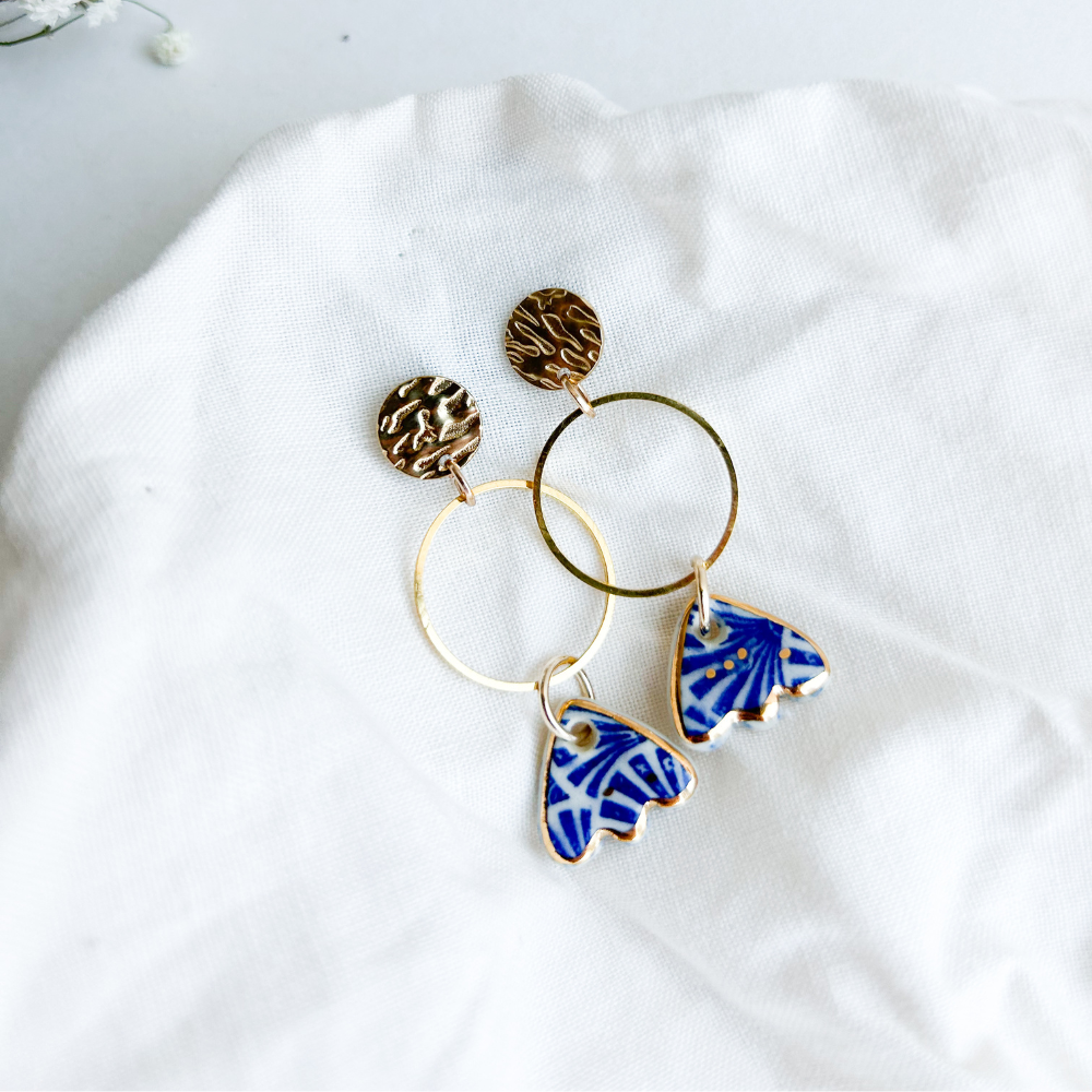 Boucles d'oreilles en céramique - Pendante imprimé bleu WAM 0005