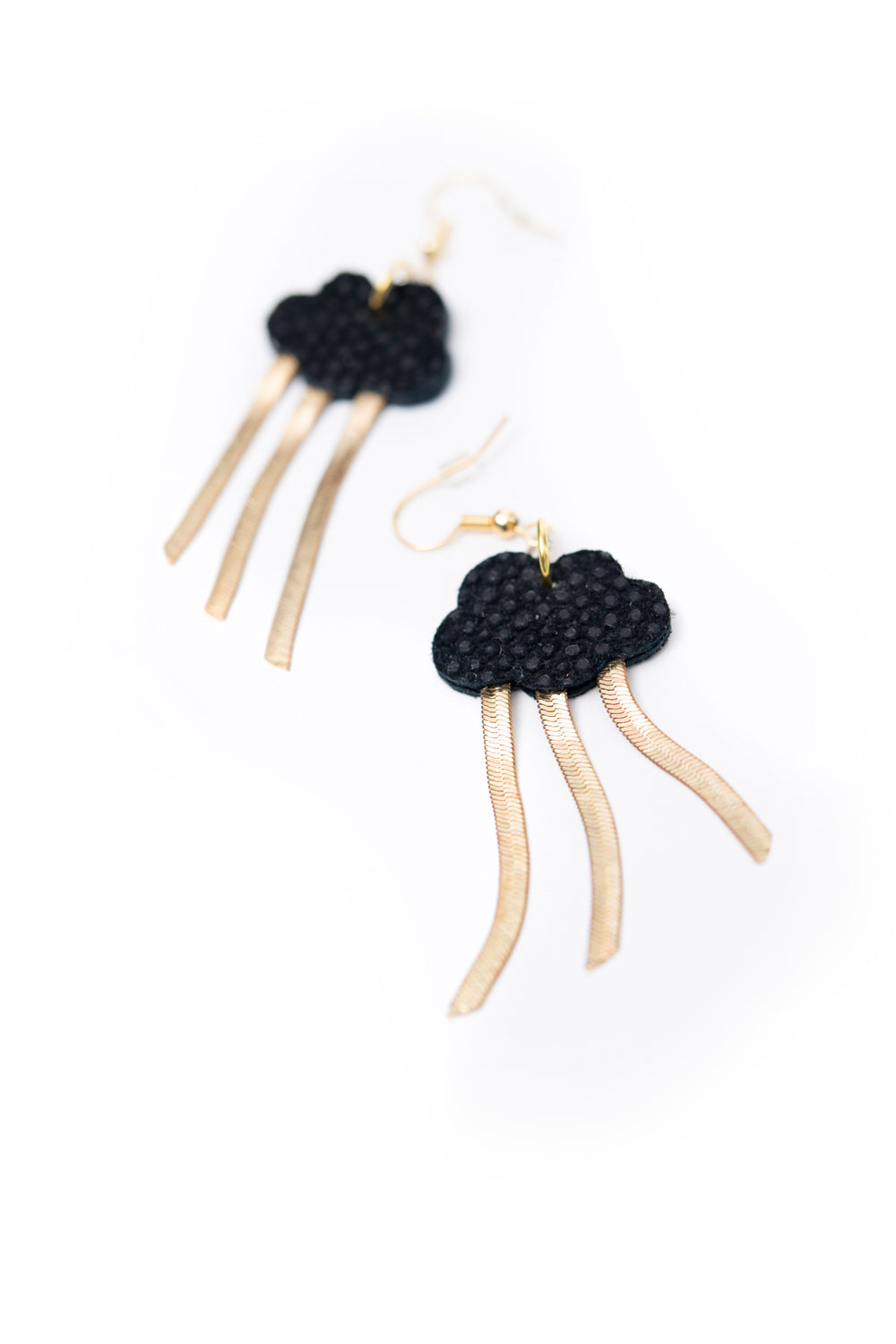 Boucles d'oreilles en cuir et laiton modèle NUAGE