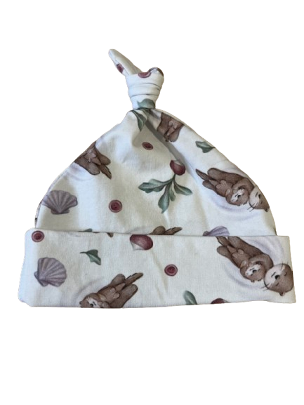 Chapeau rayé à motifs de loutres et radis