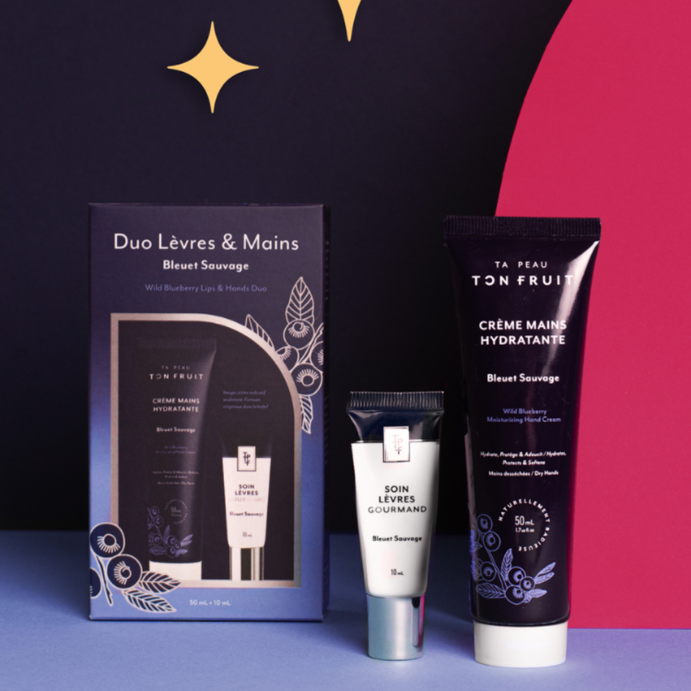 Duo lèvres et mains aux bleuets sauvages