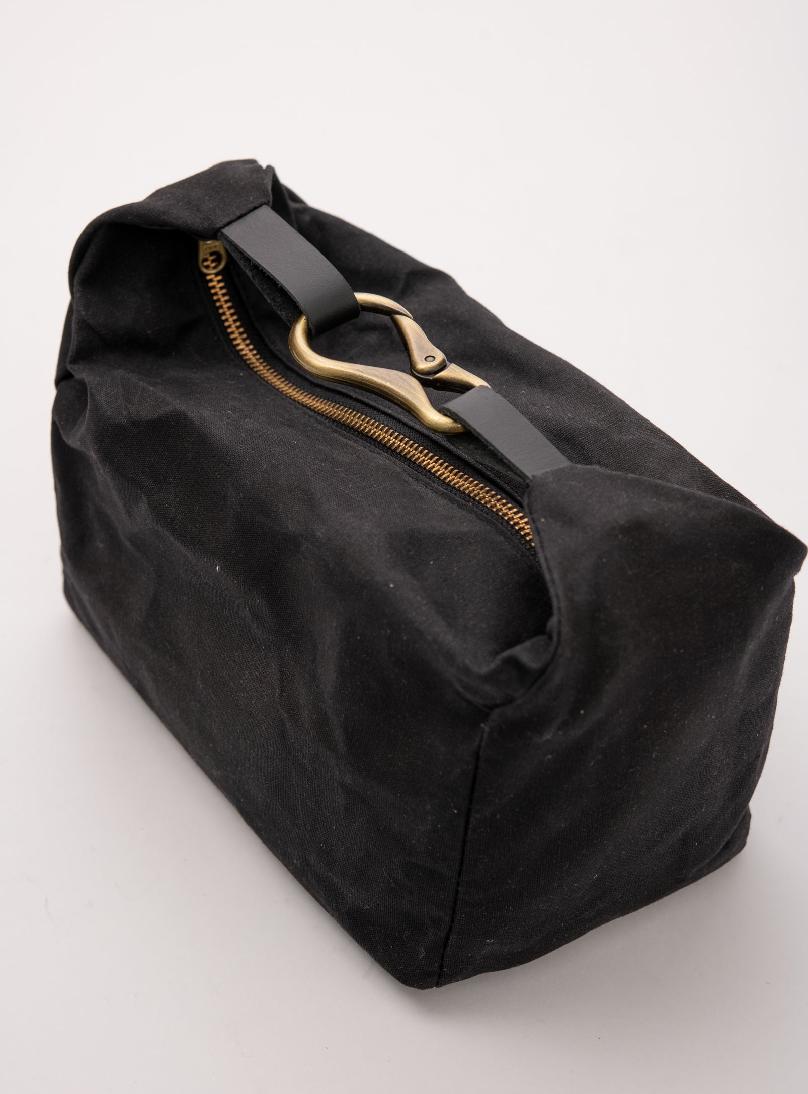 Étui de voyage en coton ciré modèle DES CARRIÈRES