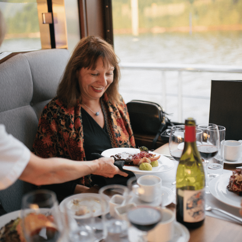 Romantic Meal Cruise for 2 - Escapades Memphrémagog