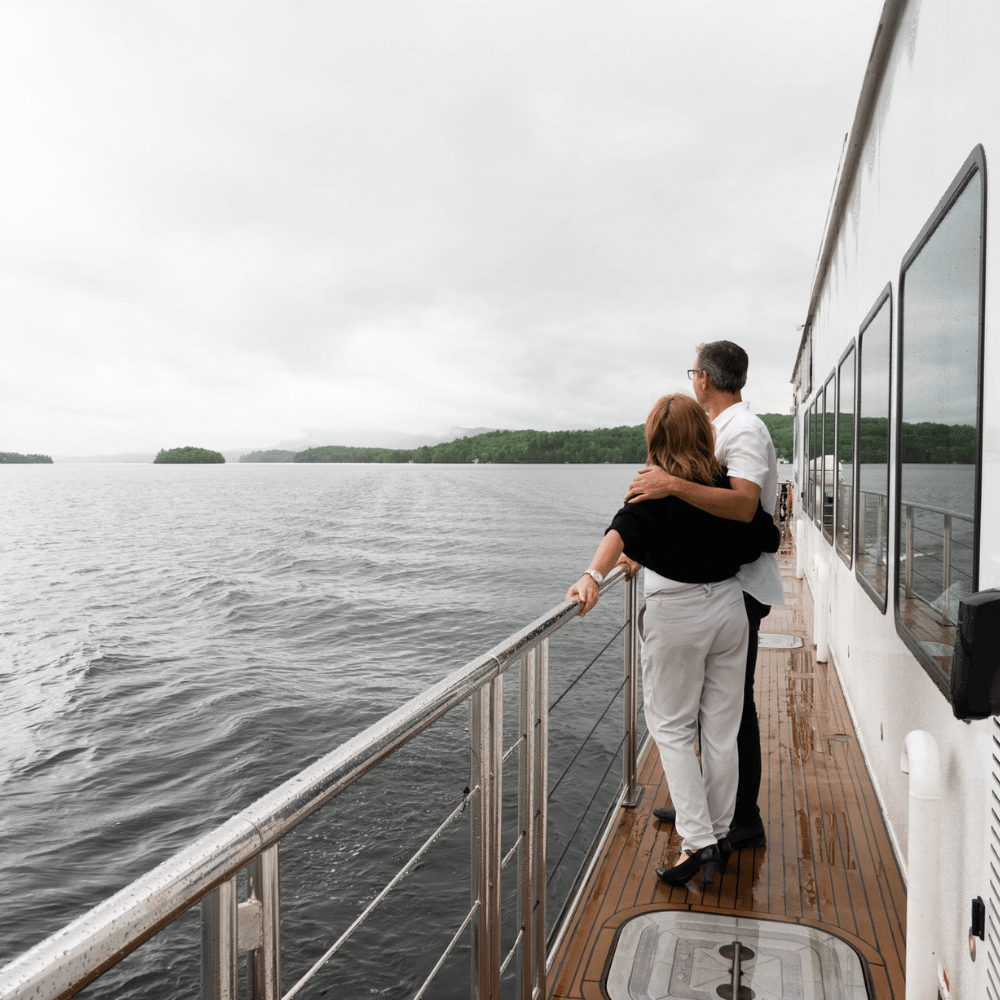 Deluxe Aperitif Cruise for 2 People - Escapades Memphrémagog