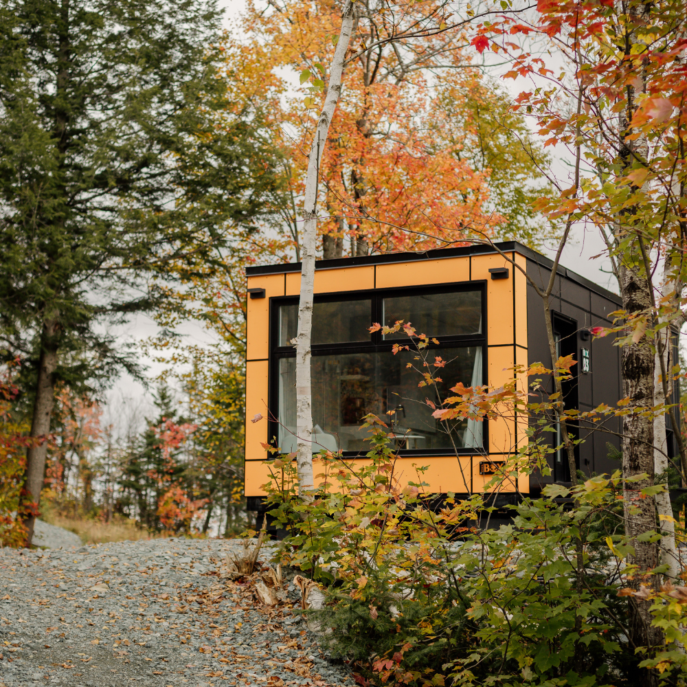 Overnight stay in a Coolbox at Mont Adstock for 1 to 4 people - Coolbox