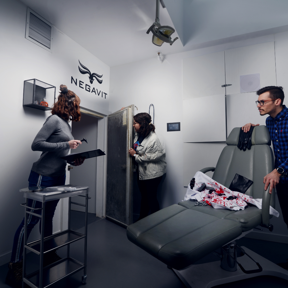 Escape Game Experience for 3 People - A/Maze Plateau