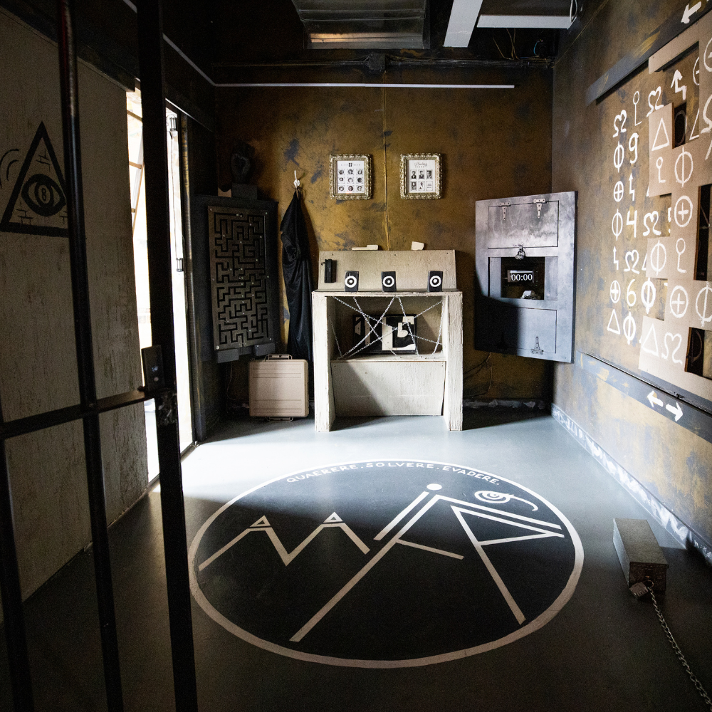 Escape Game Experience for 3 People - A/Maze Plateau