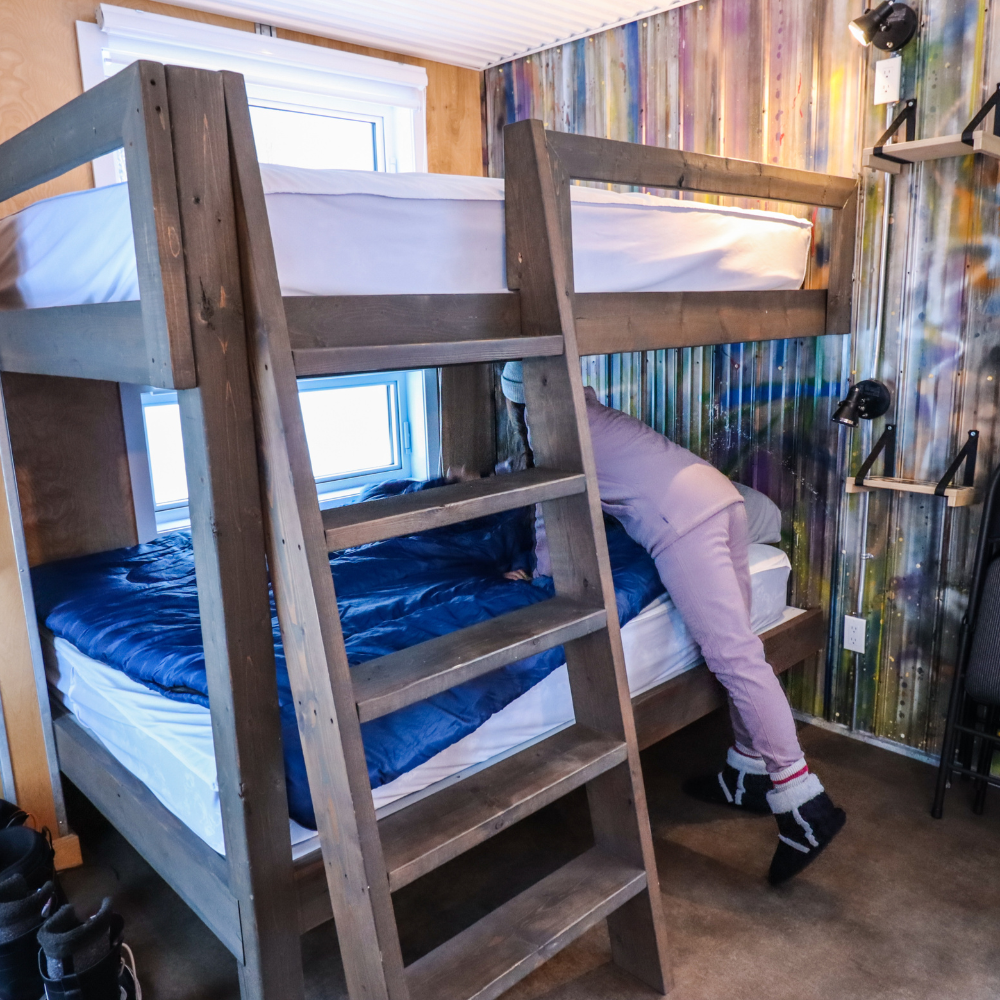 Two nights in a Coolbox at Mont Edouard for 1 to 4 people - Coolbox