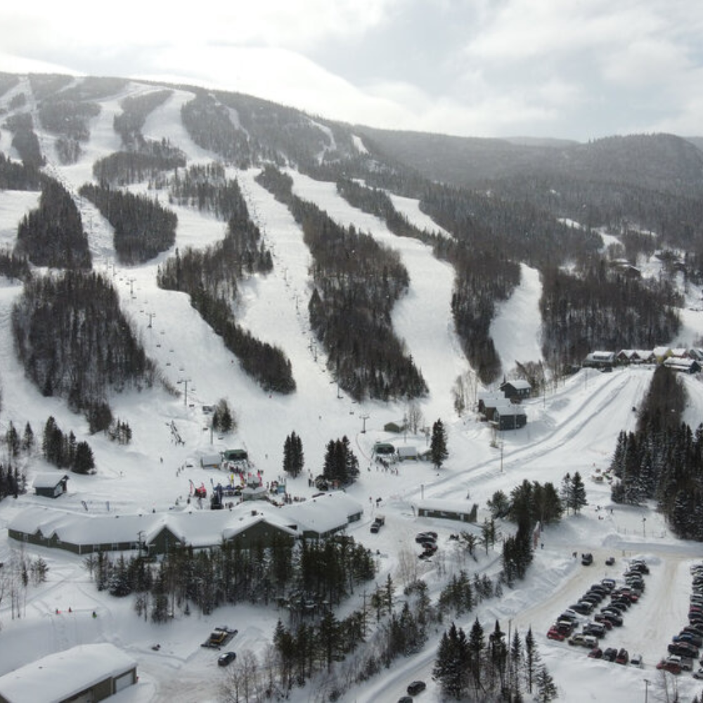 Two nights in a Coolbox at Mont Edouard for 1 to 4 people - Coolbox