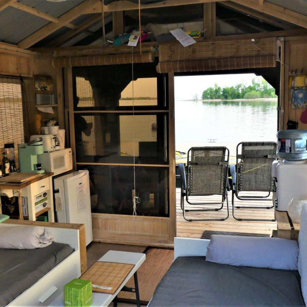 A sweet night on the water for two - Aloberge