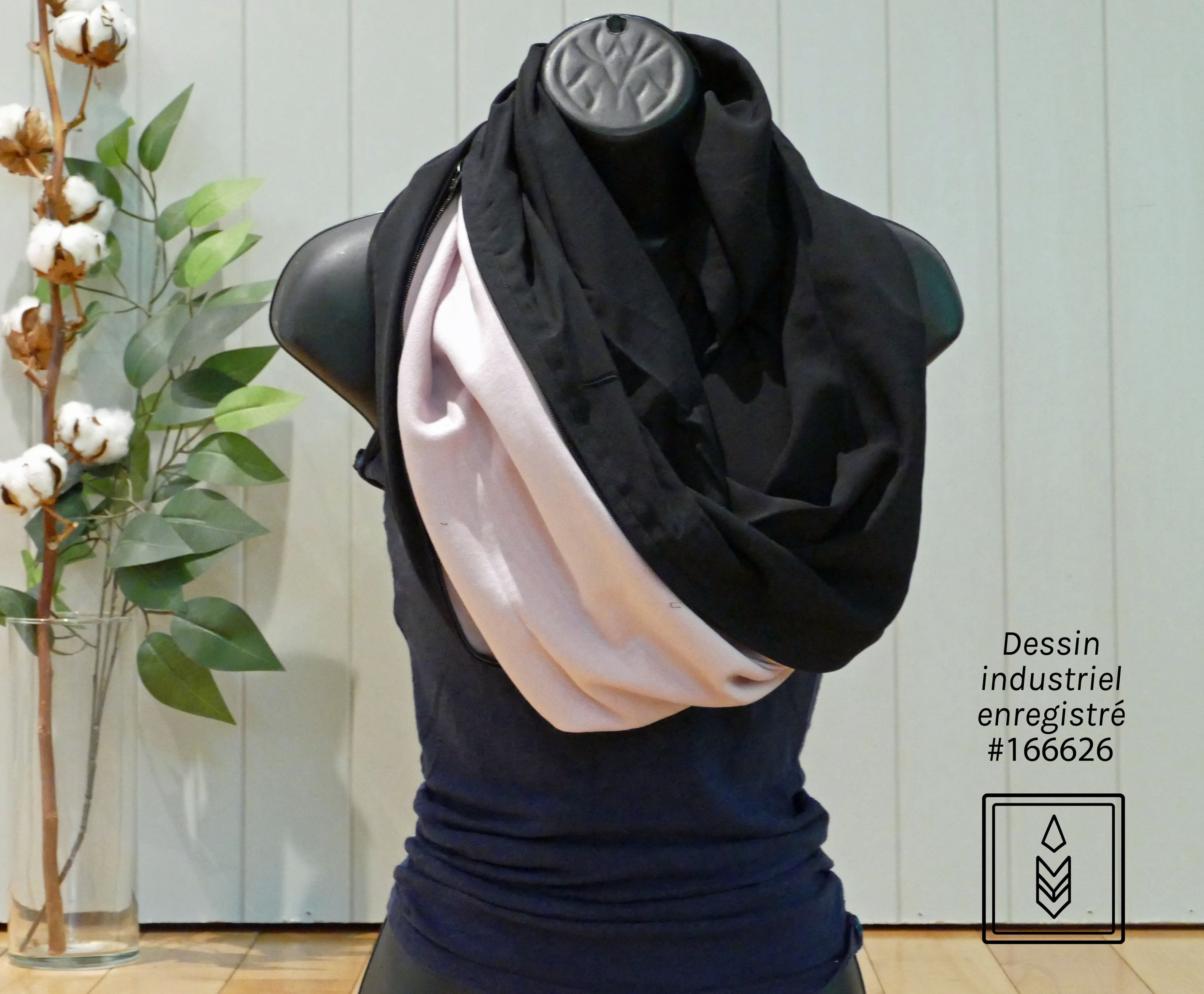Foulard infini en coton biologique noir uni pour femme