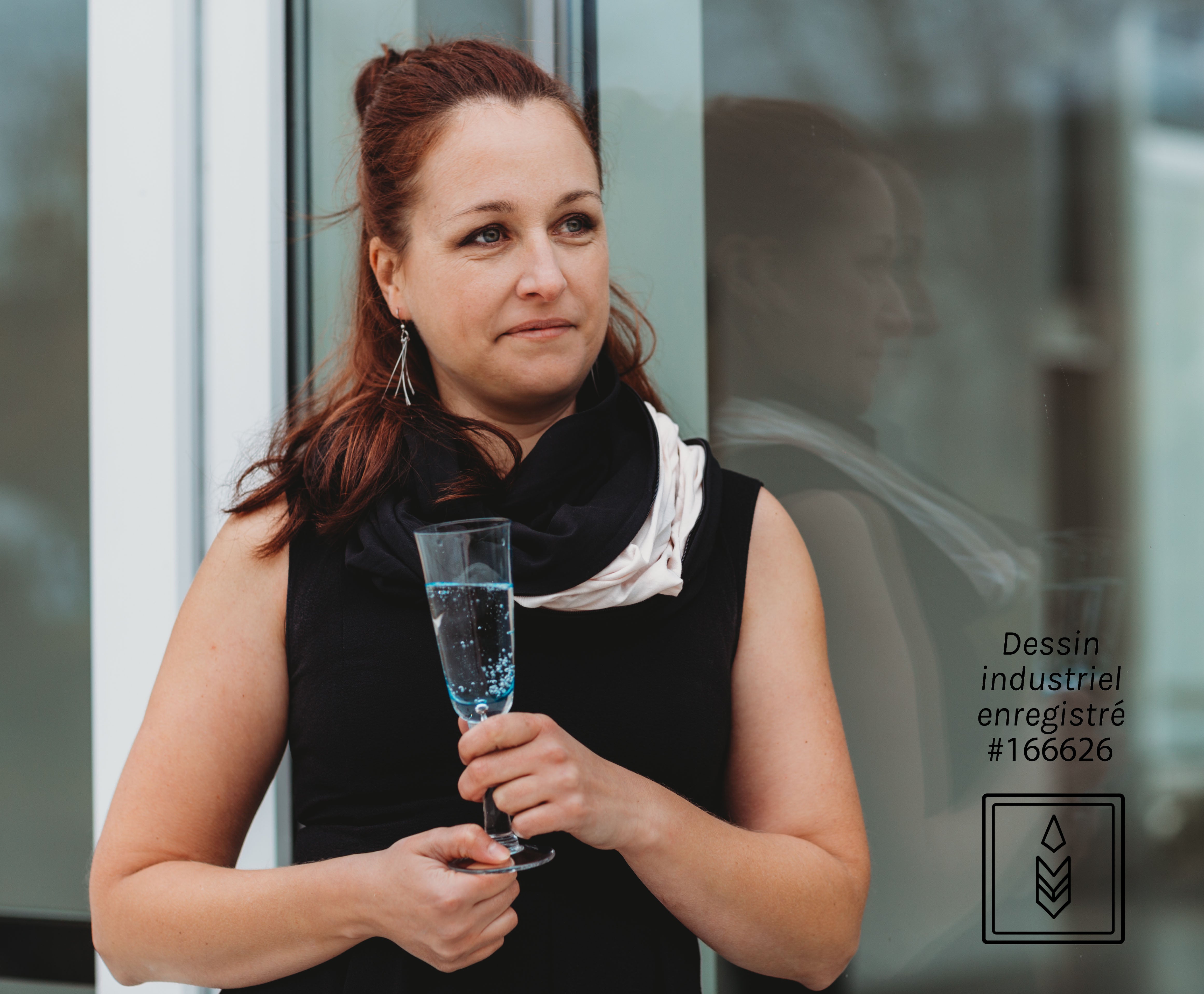 Foulard infini en coton biologique noir uni pour femme