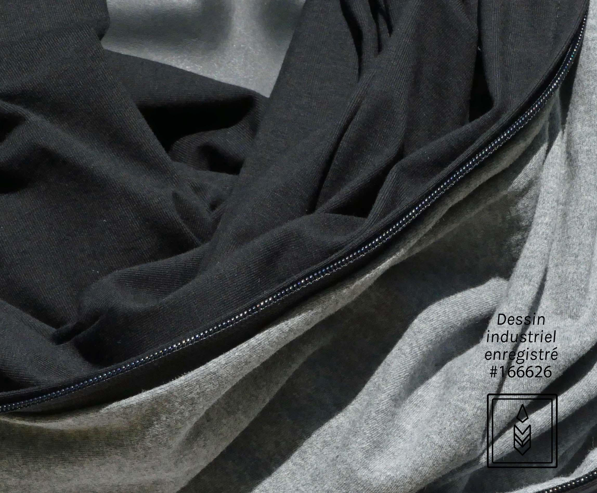 Foulard infini en coton biologique noir uni pour femme