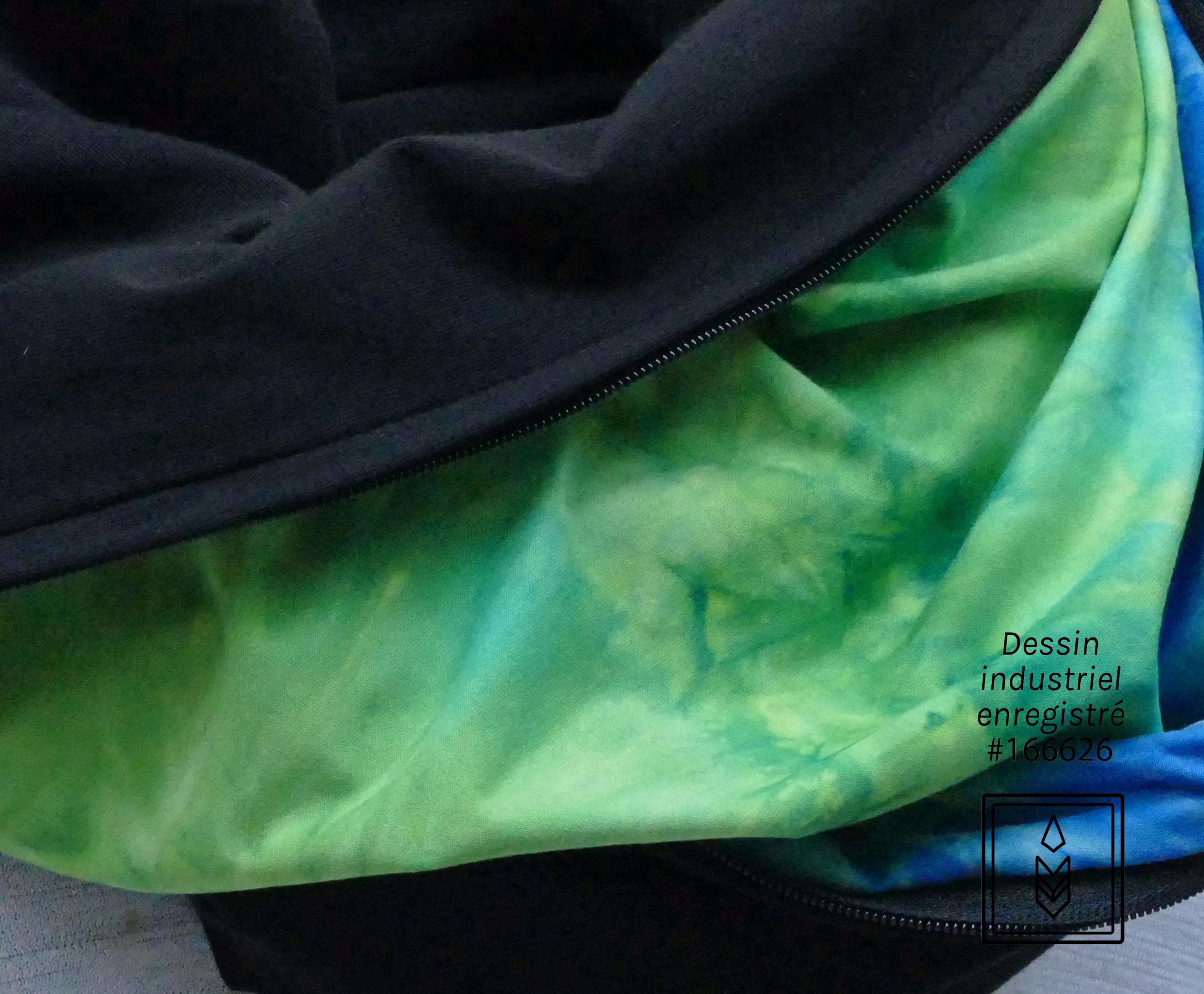 Foulard infini en coton biologique noir uni pour femme