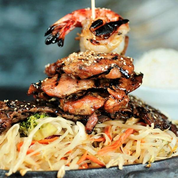 Cocktail and Asian dinner for 2 people - Kyomi Restaurant Lasalle