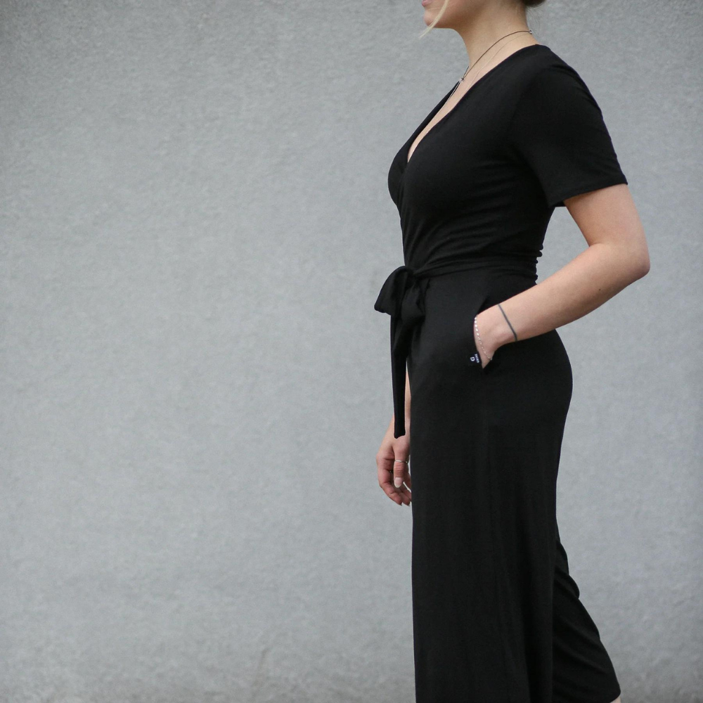 Jumpsuit cache-coeur en bambou - Tout noir