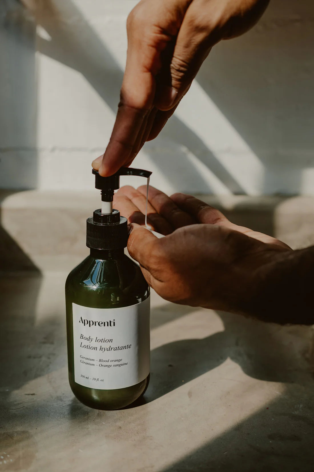Lotion Hydratante - Feuille de Cèdre, Bois de Cèdre & Cardamome
